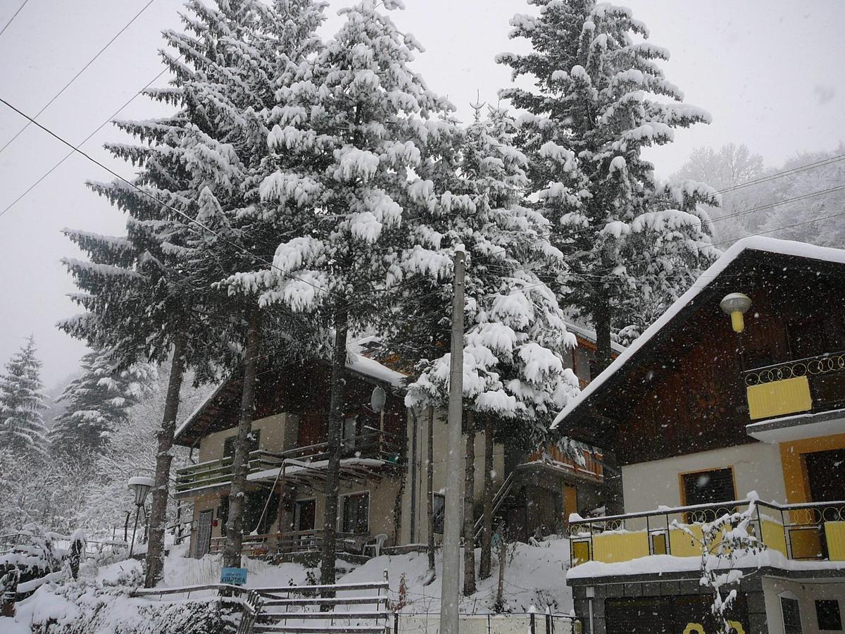 Mountain Sun Guest House Chiflik Exterior photo